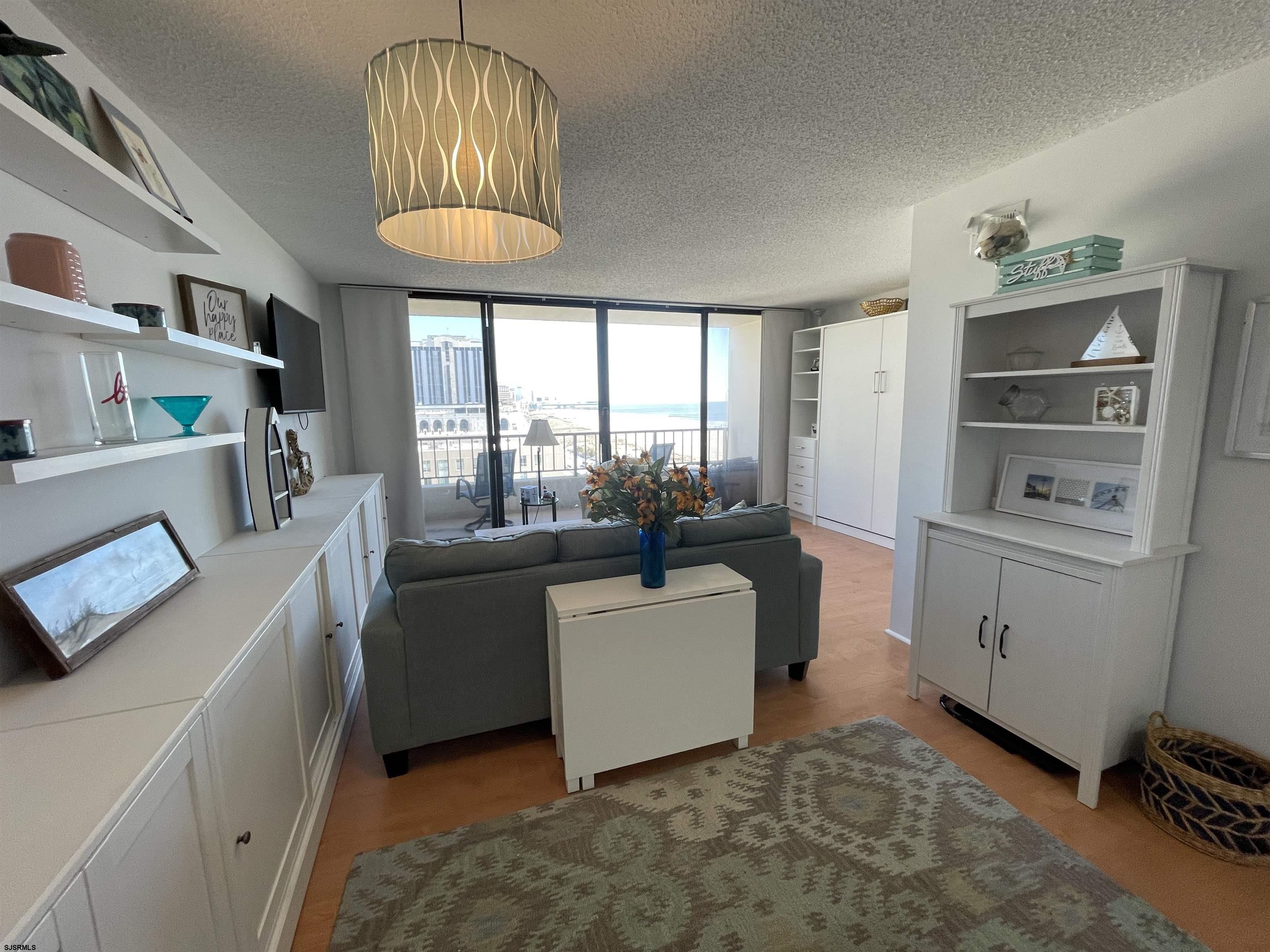 3851 Boardwalk Ave Unit: 905