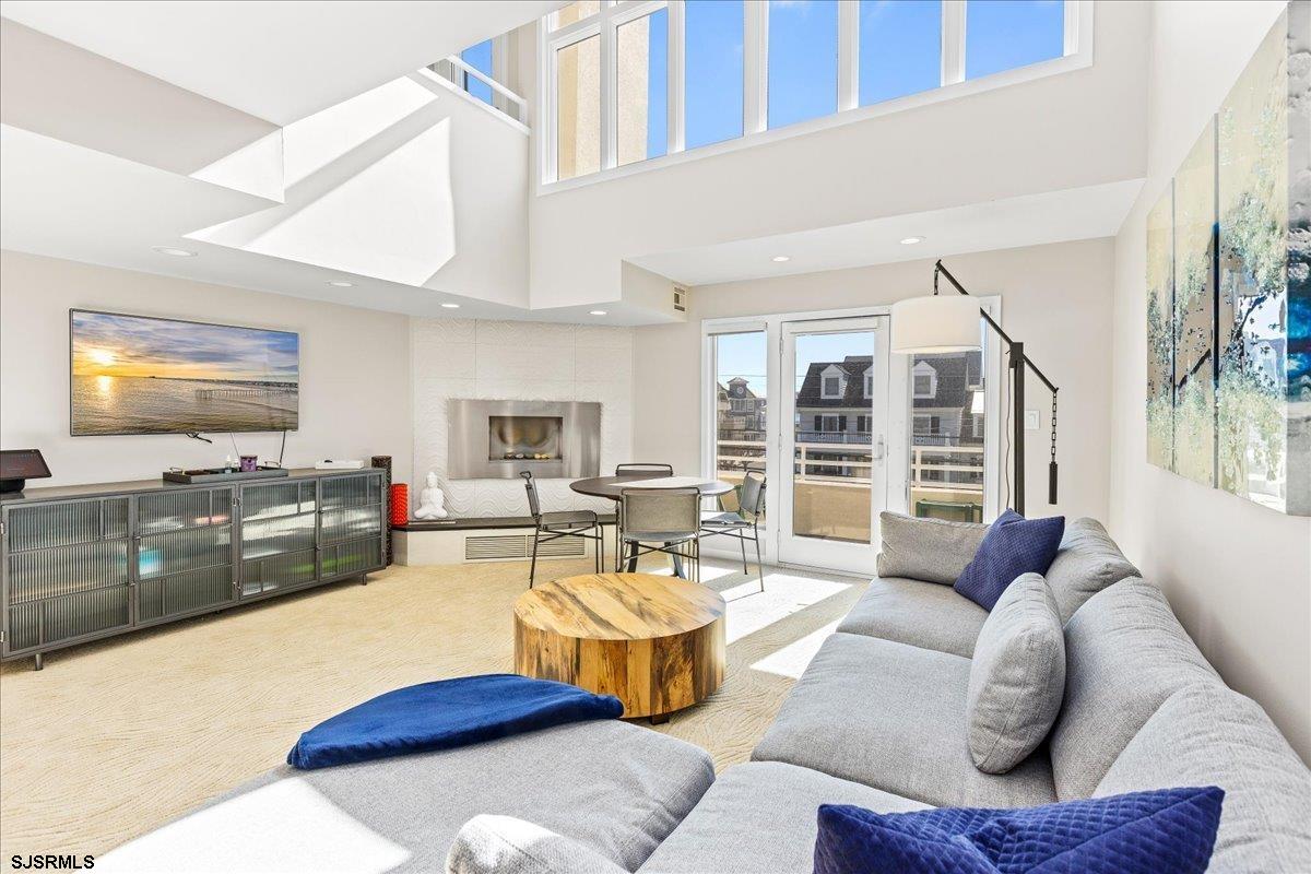 7701 Atlantic Ave Unit: 18E