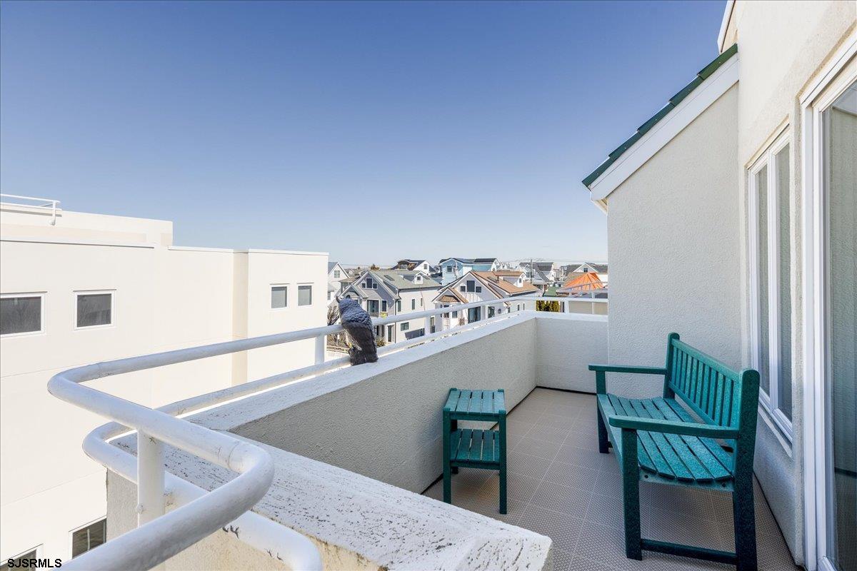 7701 Atlantic Ave Unit: 18E