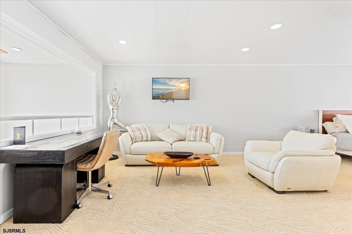 7701 Atlantic Ave Unit: 18E