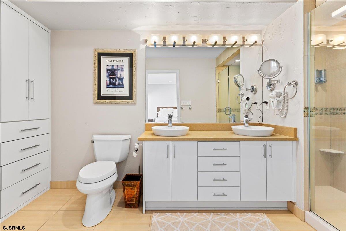 7701 Atlantic Ave Unit: 18E