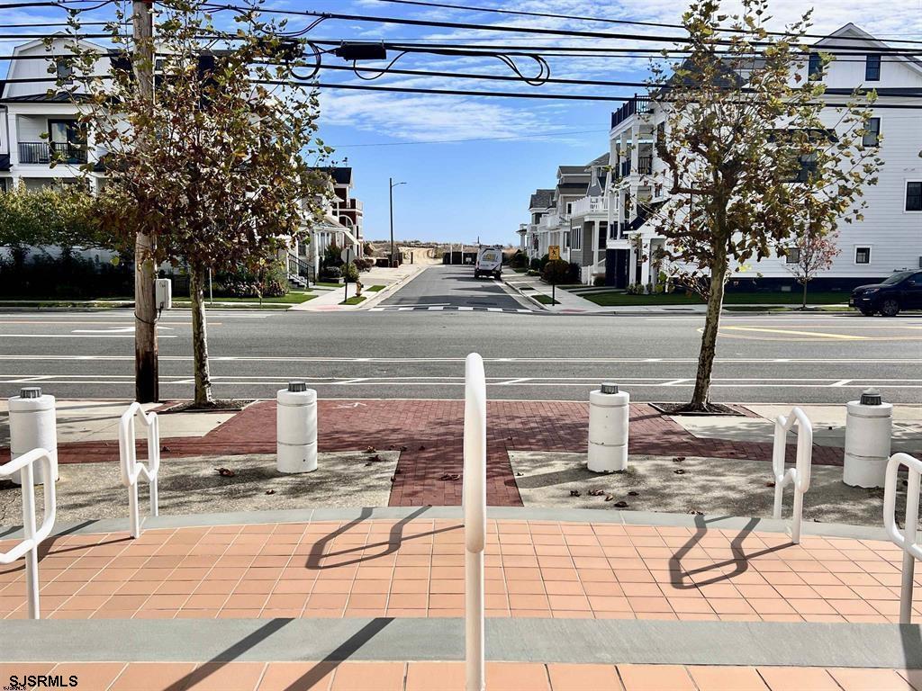 7701 Atlantic Ave Unit: 18E