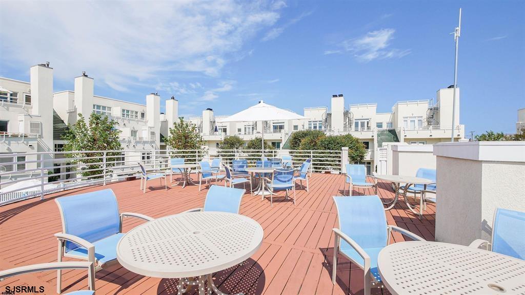 7701 Atlantic Ave Unit: 18E