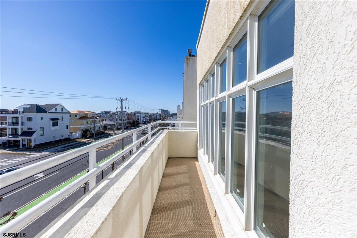 7701 Atlantic Ave Unit: 18E