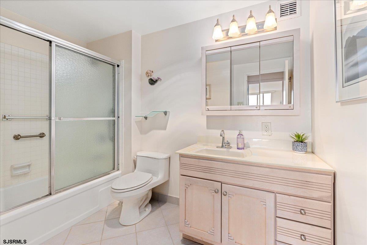 5000 Boardwalk Unit: 601