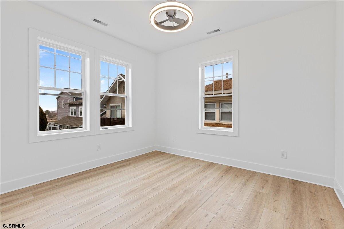 23 N Vassar Square Unit: Upstairs