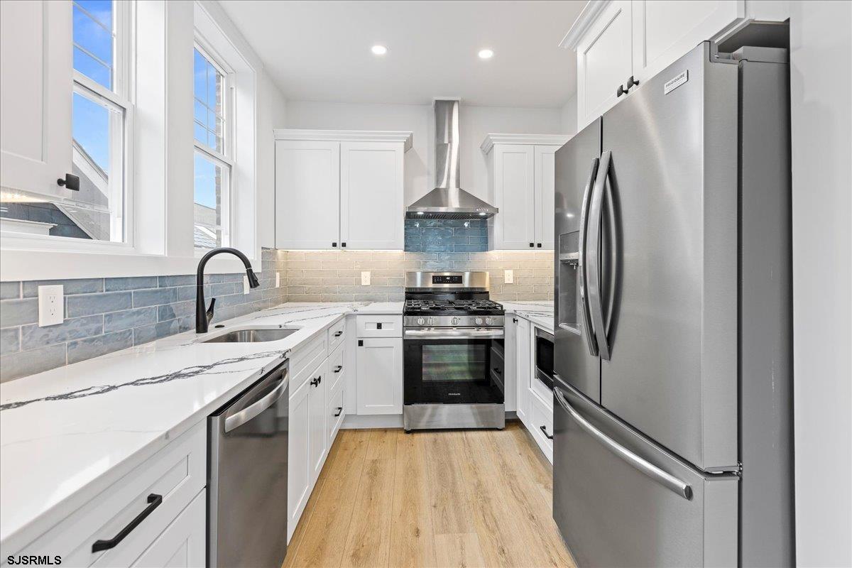 23 N Vassar Square Unit: Upstairs