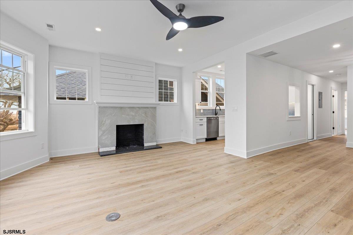 23 N Vassar Square Unit: Upstairs