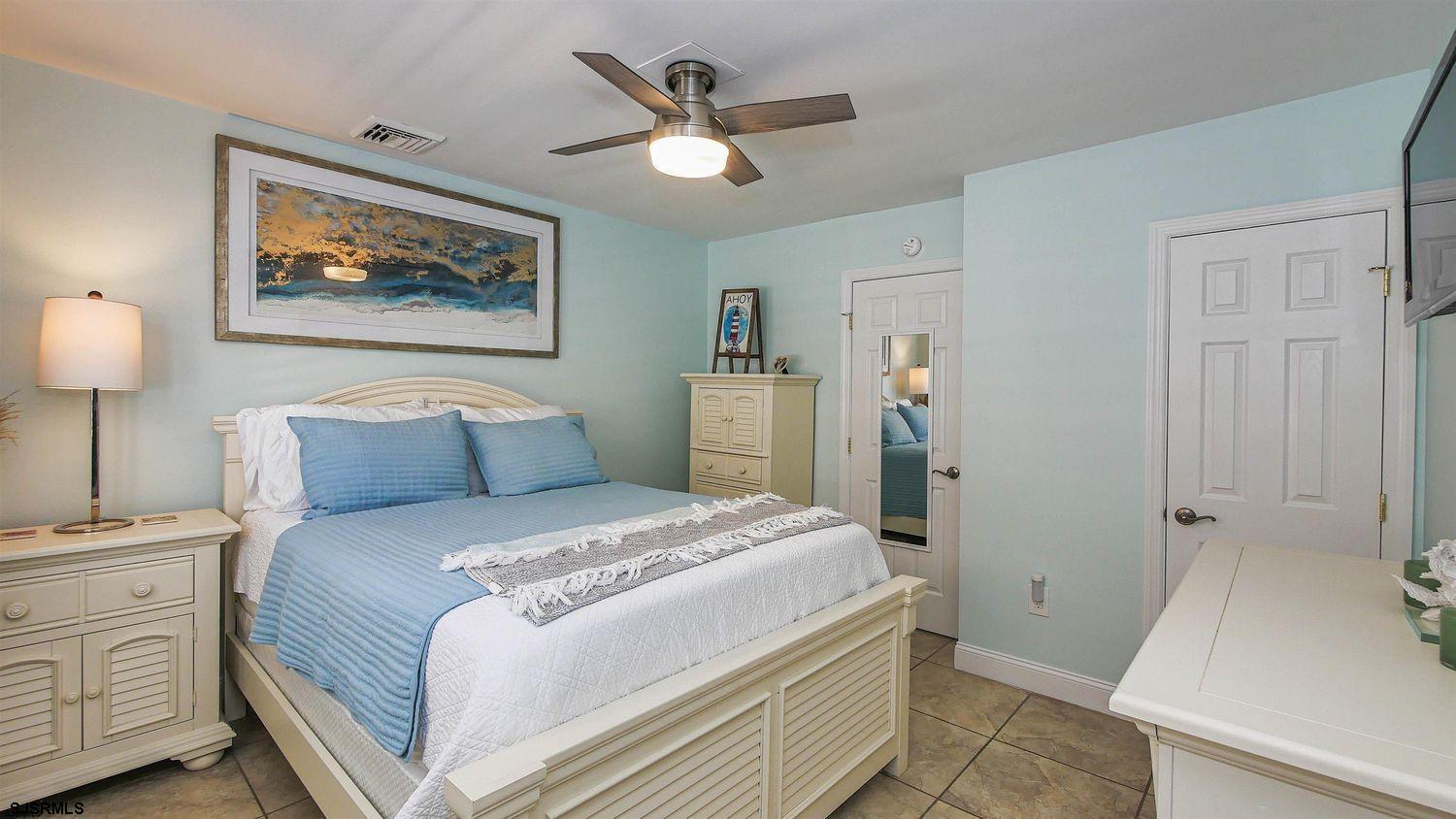 9506 Ventnor Ave Unit: 10
