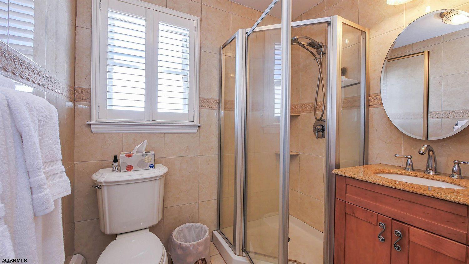 9506 Ventnor Ave Unit: 10