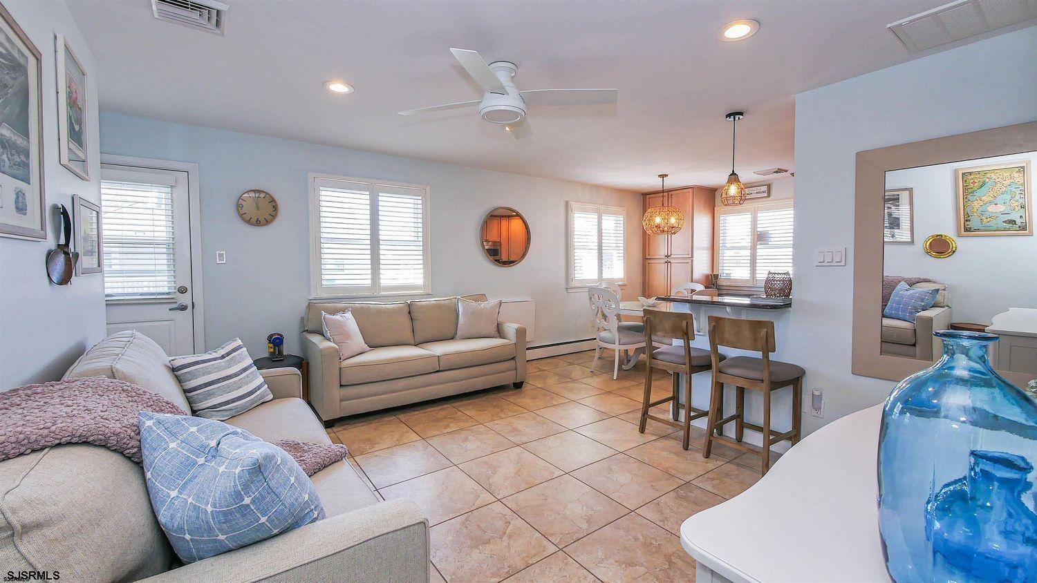 9506 Ventnor Ave Unit: 10