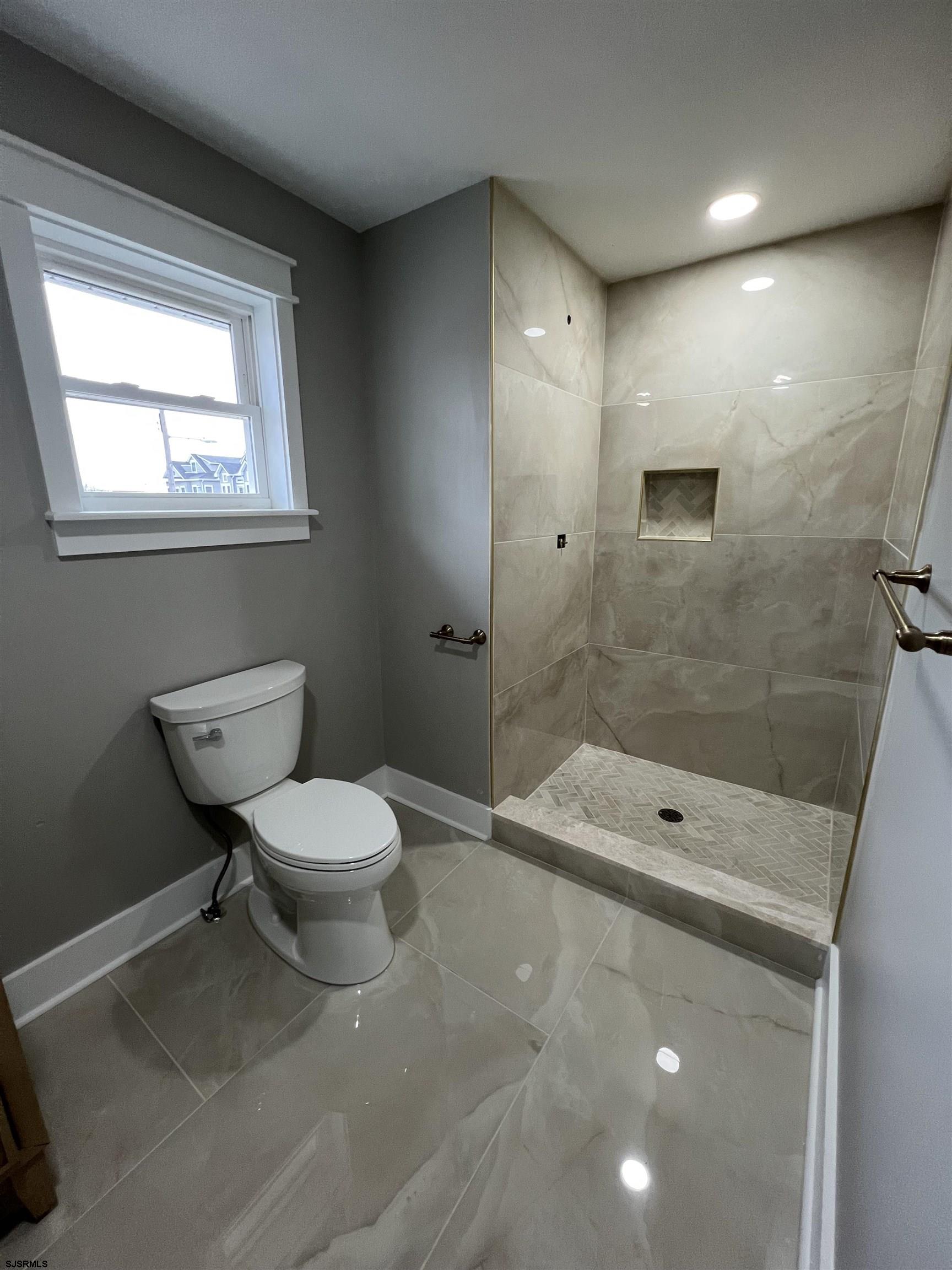219 N Union Ave