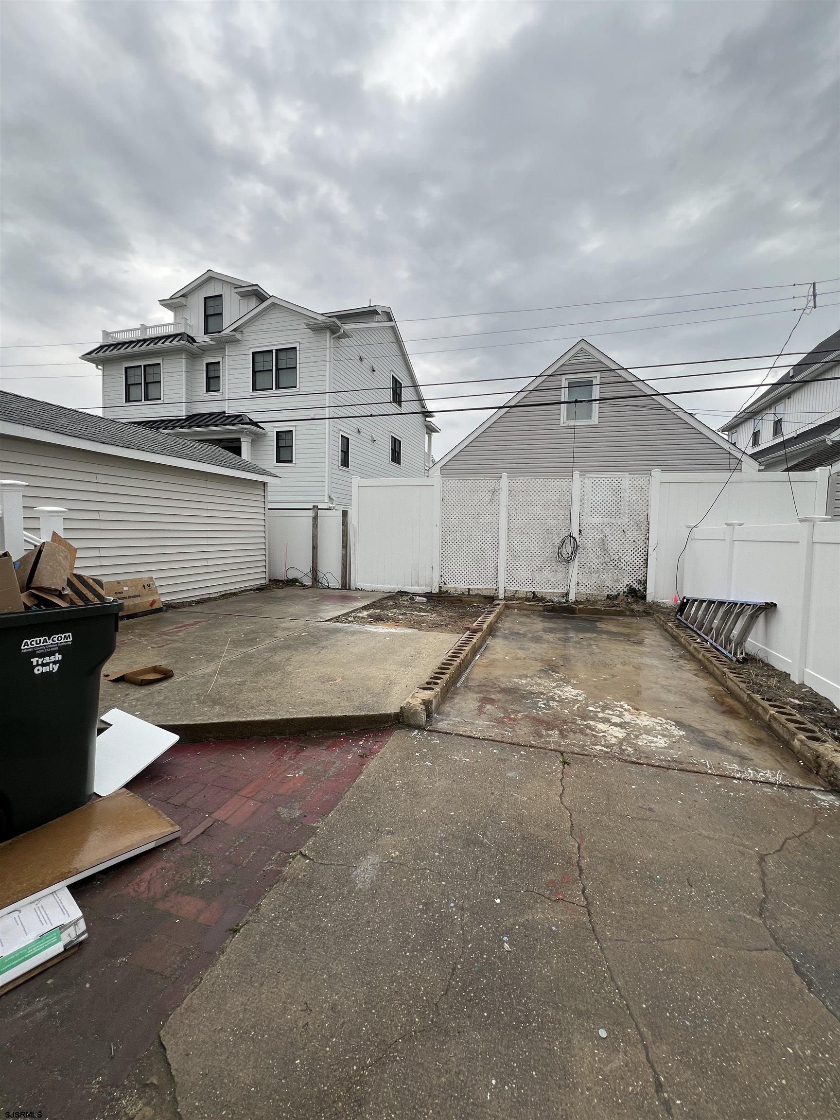 219 N Union Ave