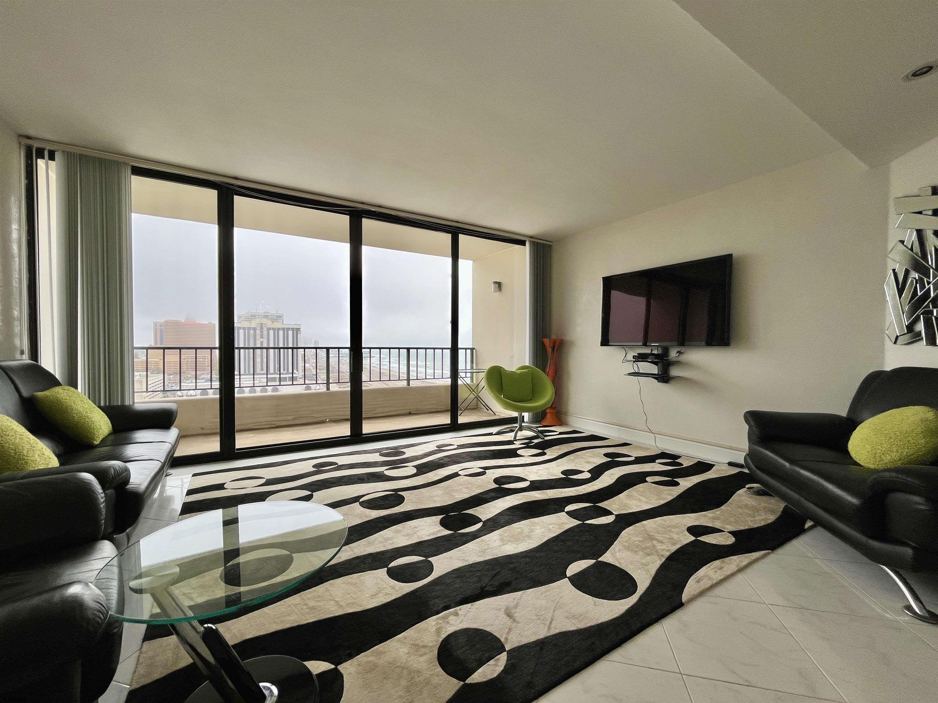 3851 Boardwalk Unit: 2011