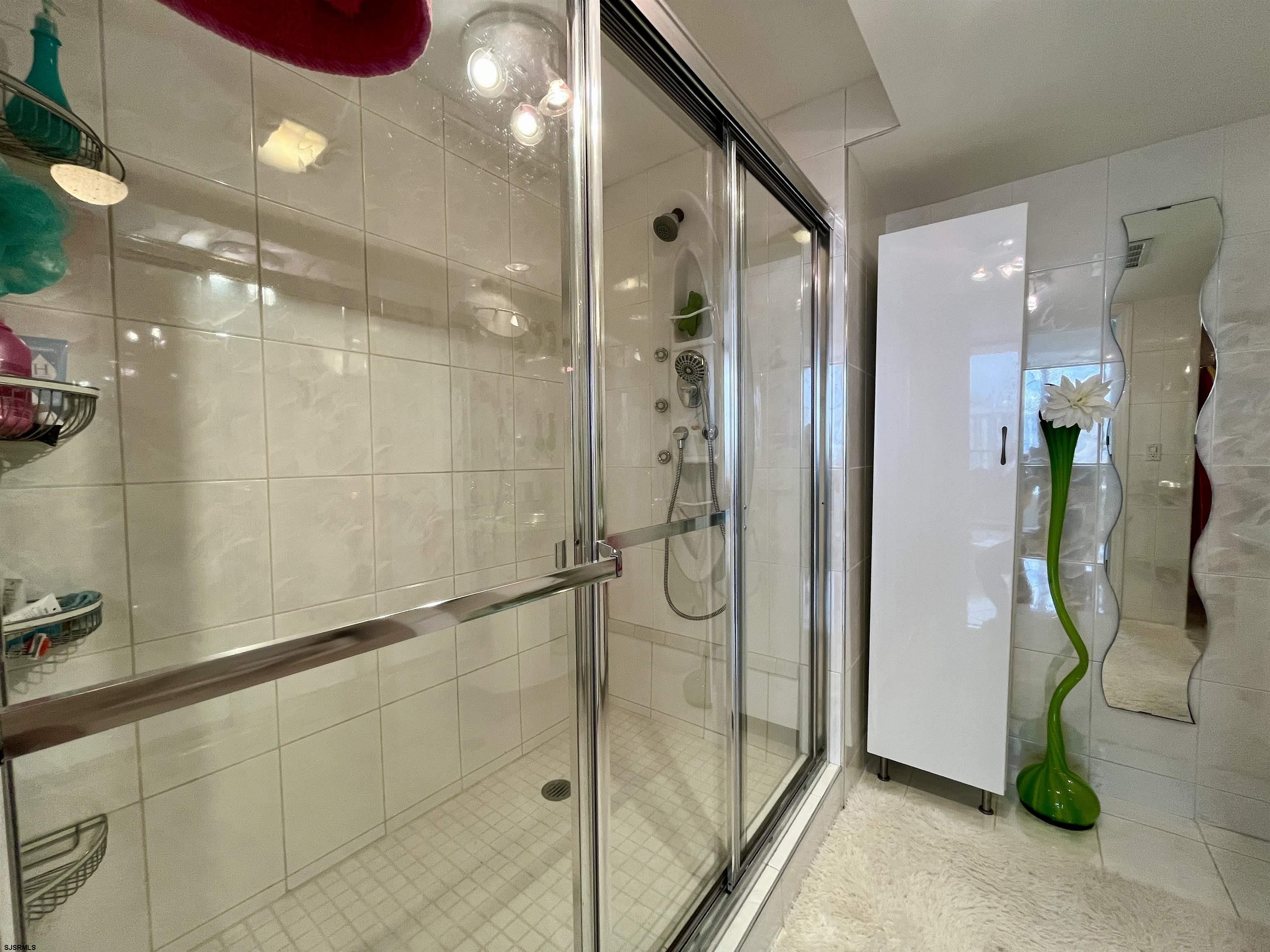 3851 Boardwalk Unit: 2011