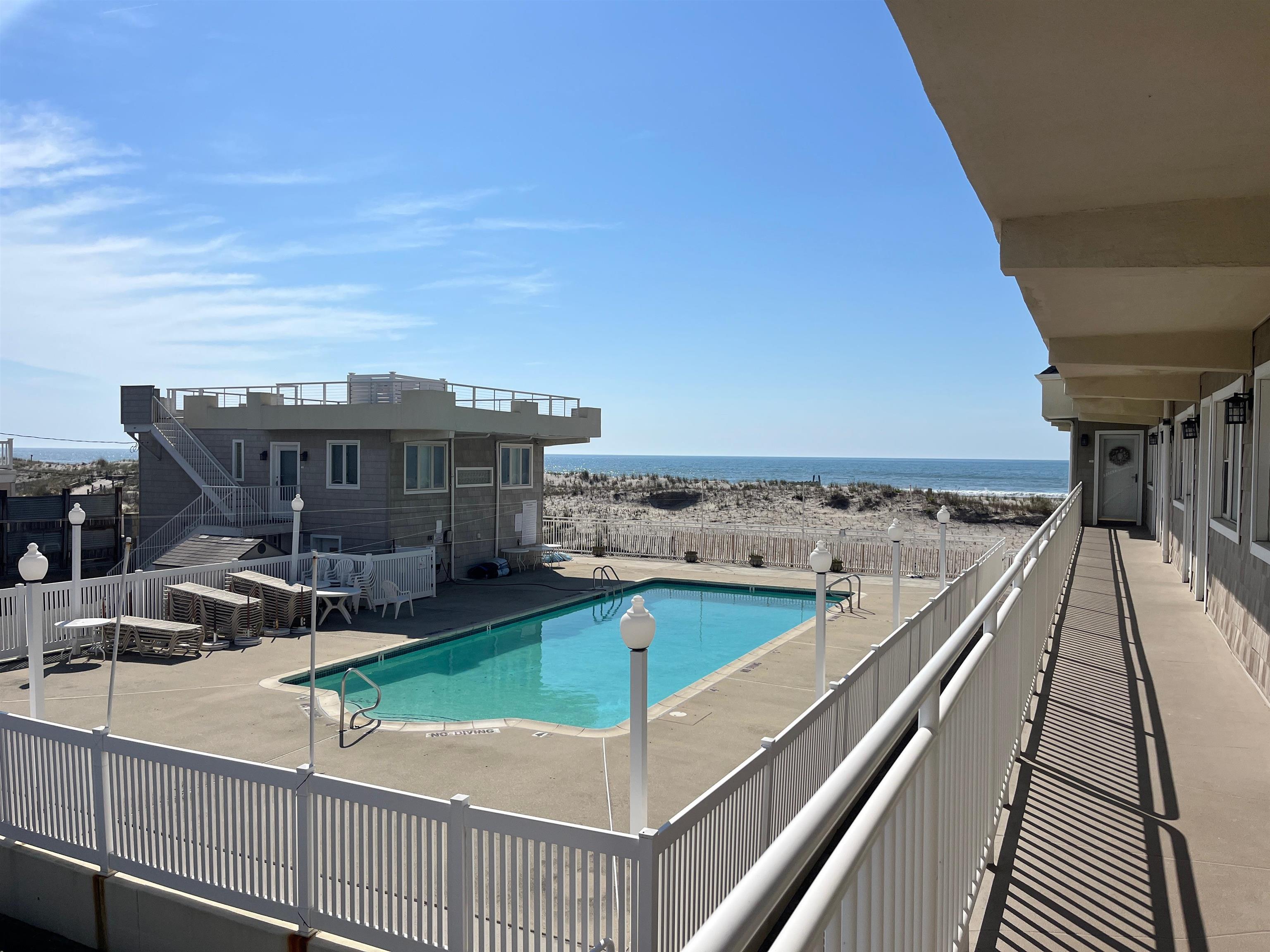 9010 Atlantic Ave Unit: 215
