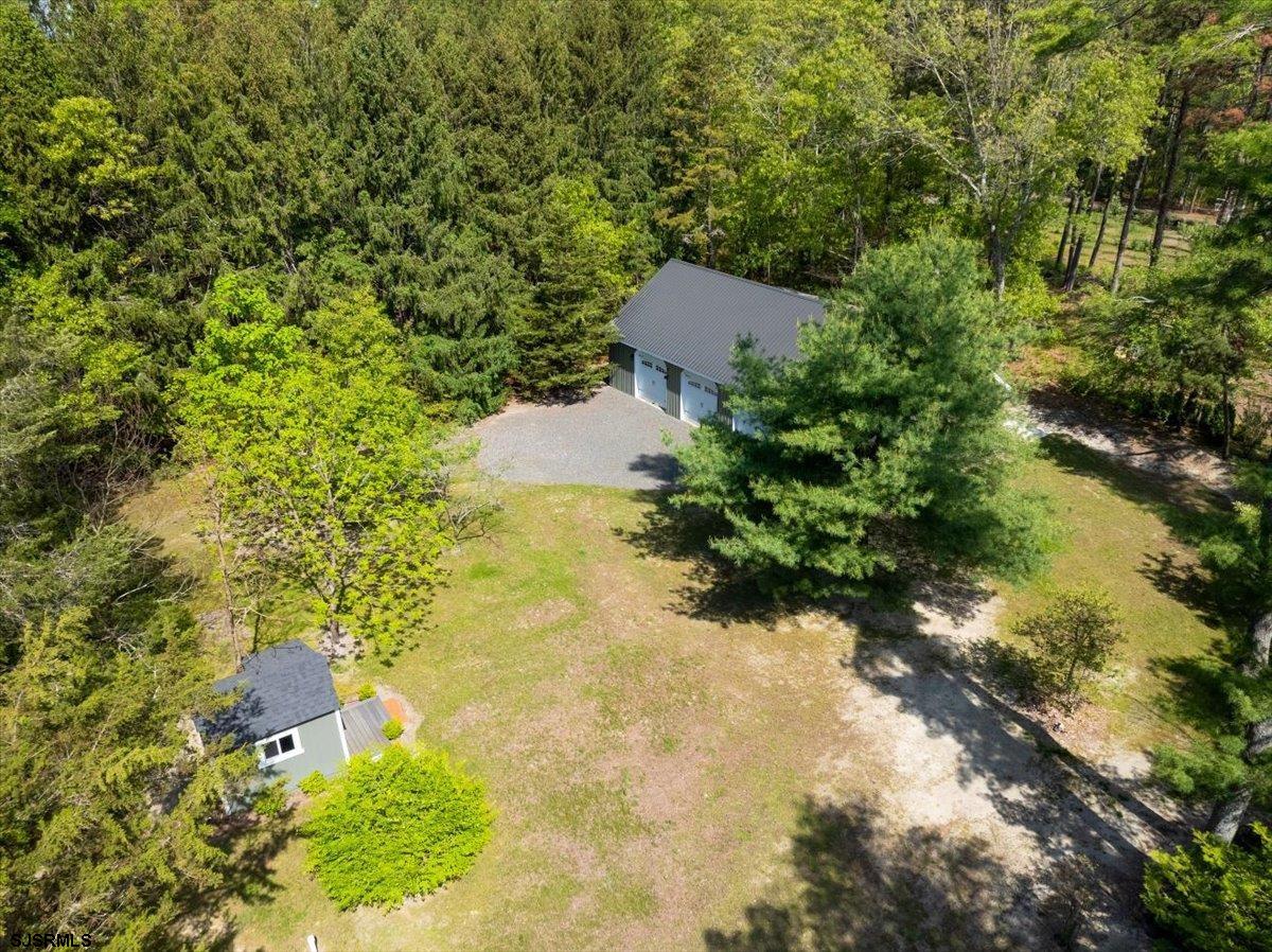 138 N Maple Ave