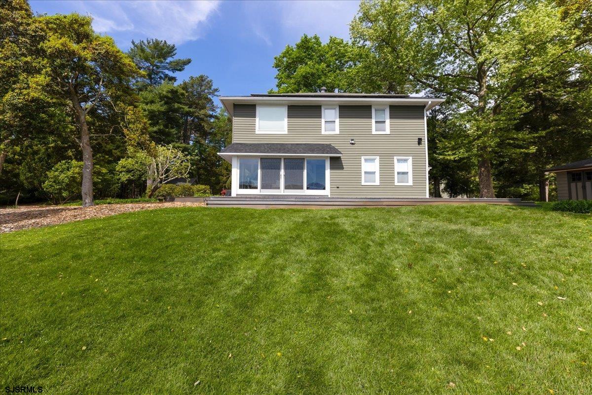 138 N Maple Ave