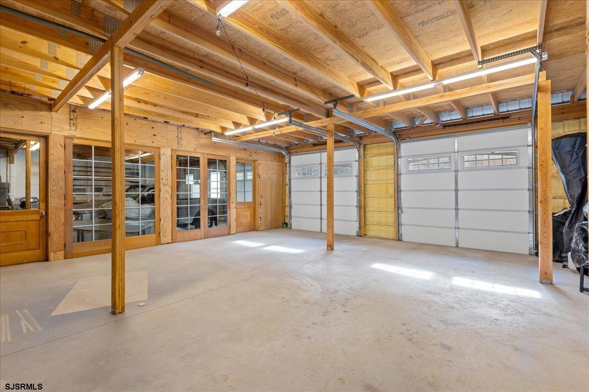 138 N Maple Ave
