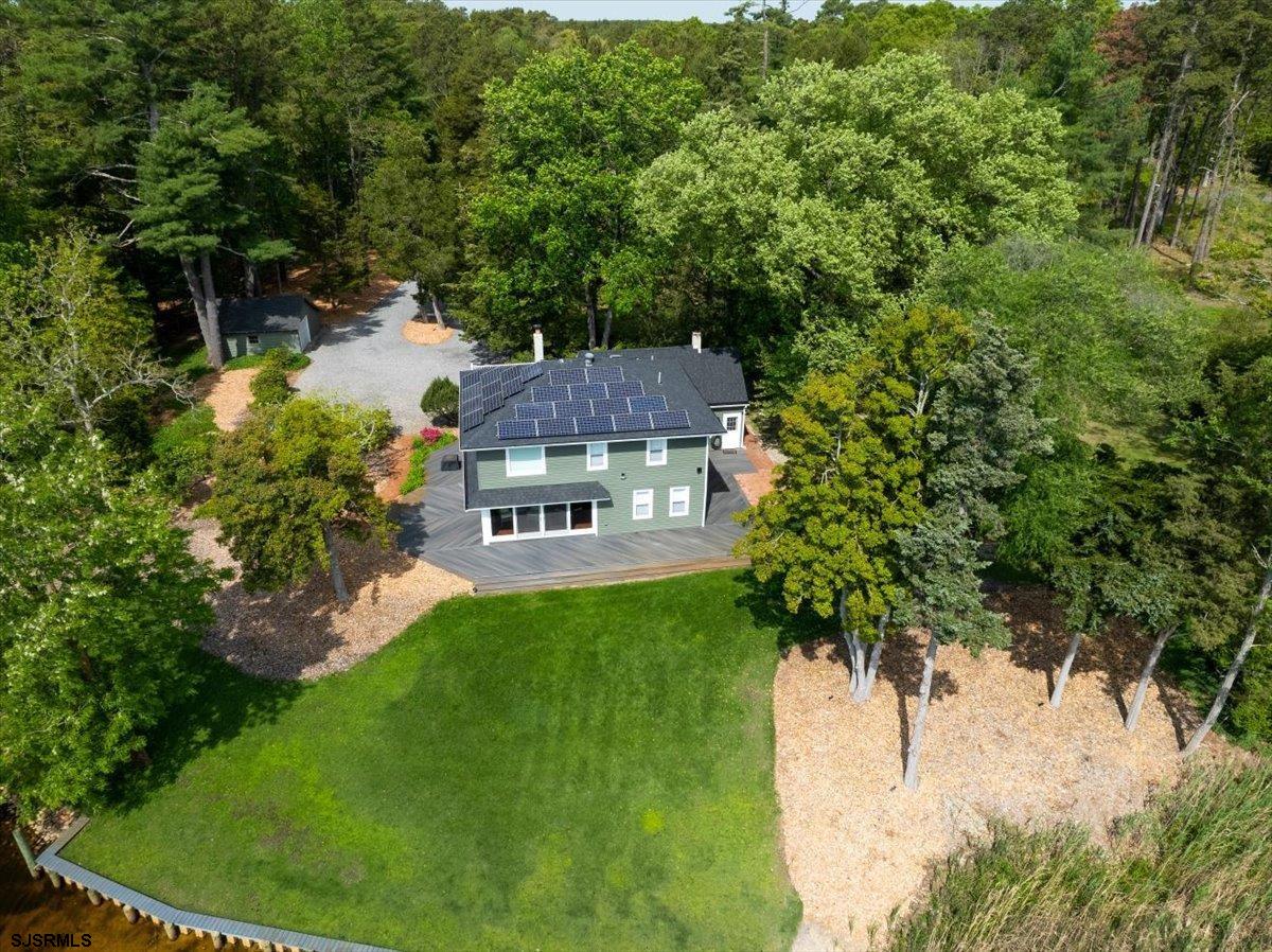 138 N Maple Ave
