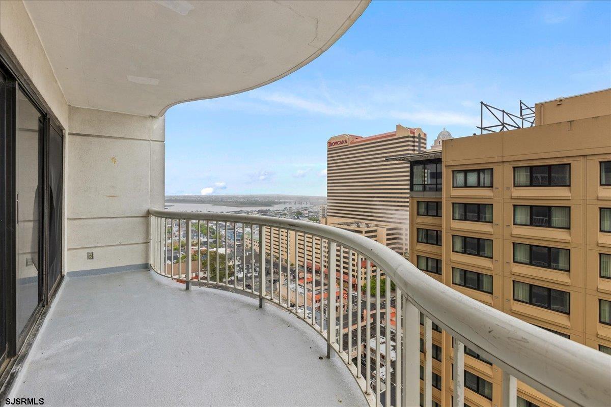 3101 Boardwalk Unit: 2009-1