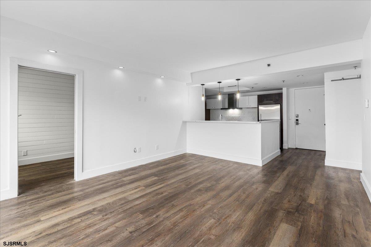3101 Boardwalk Unit: 2009-1