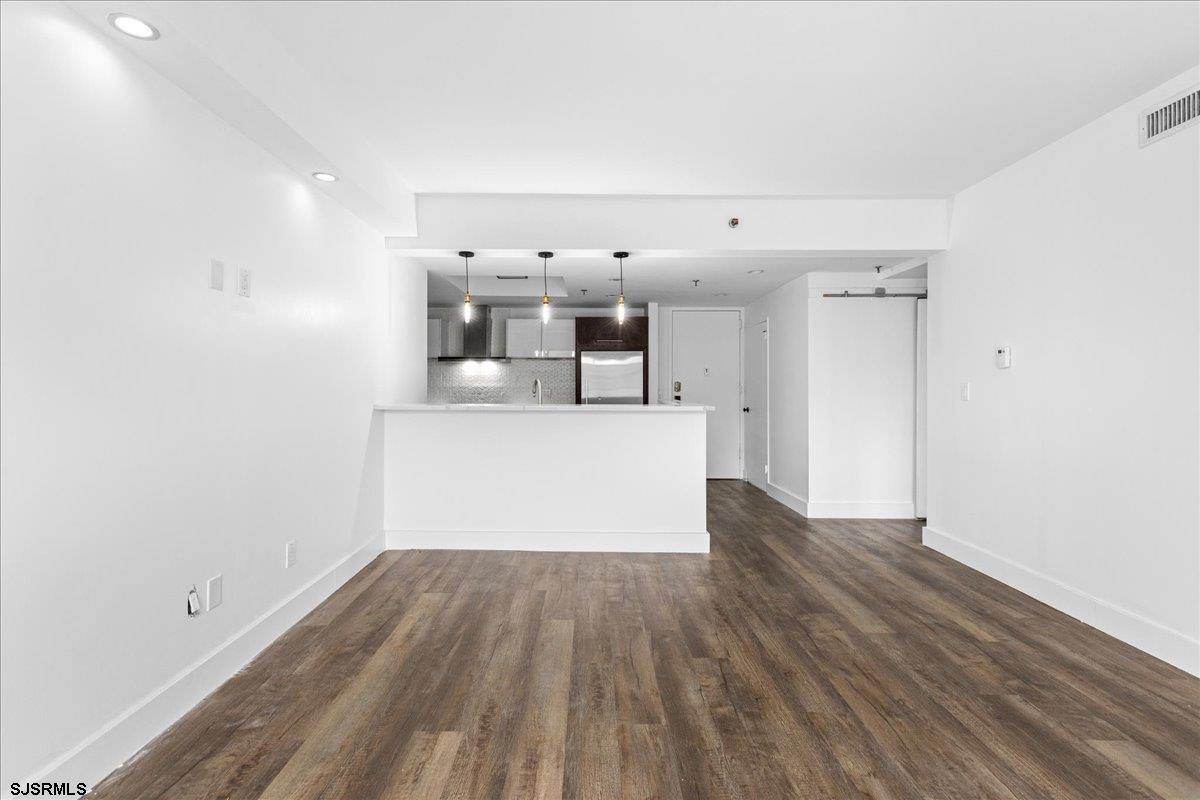 3101 Boardwalk Unit: 2009-1