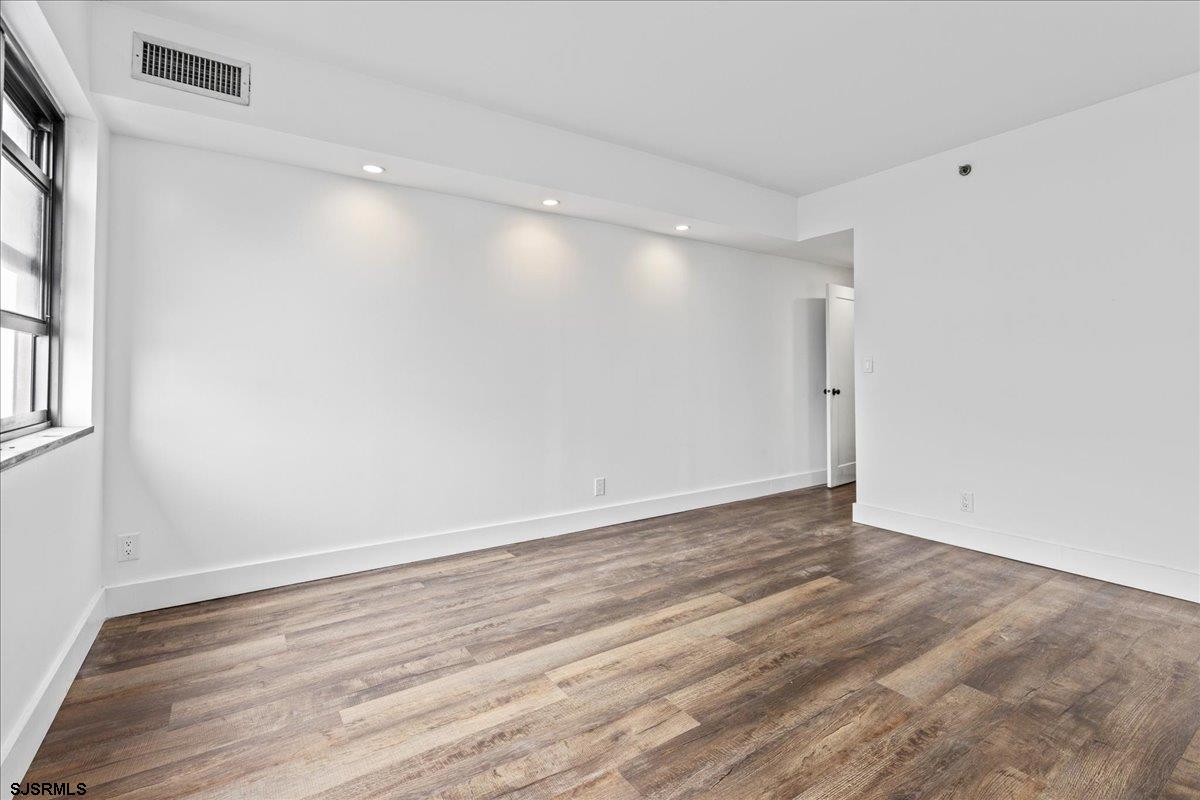 3101 Boardwalk Unit: 2009-1
