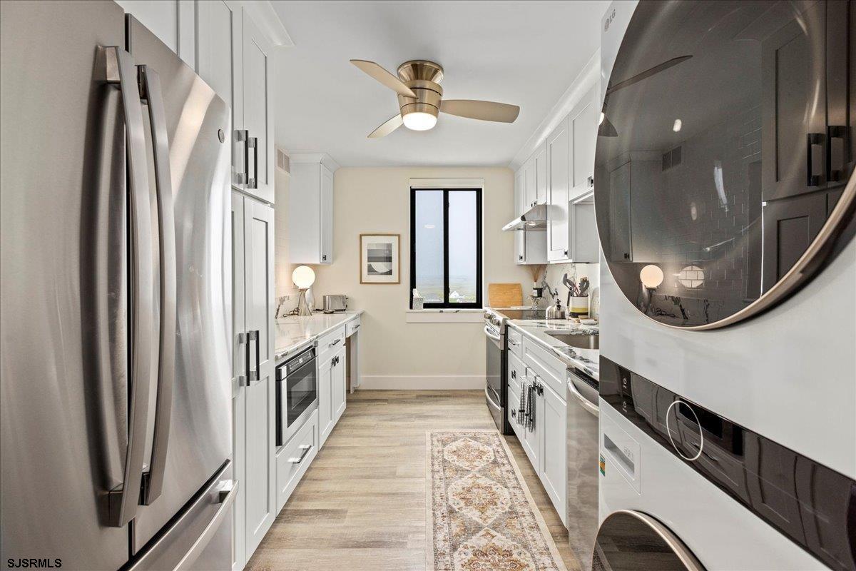 100 S Berkley Unit: 12N
