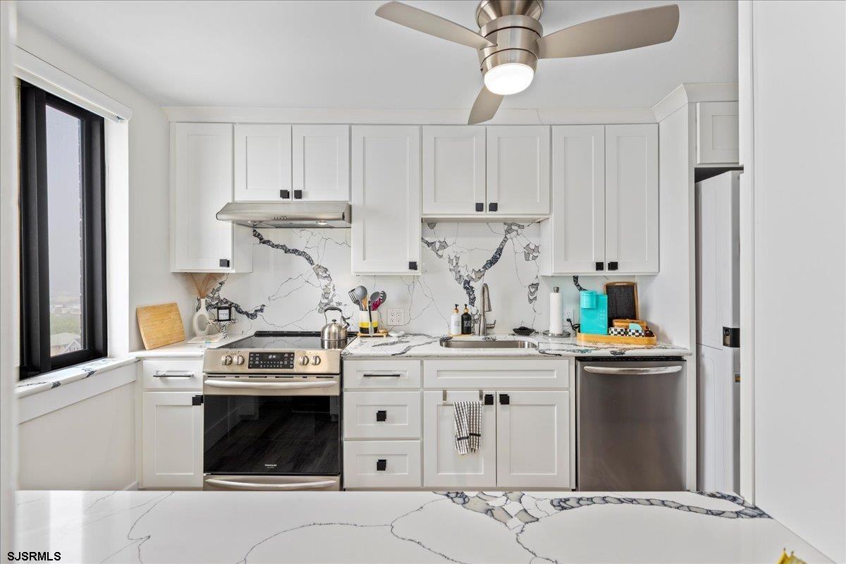 100 S Berkley Unit: 12N