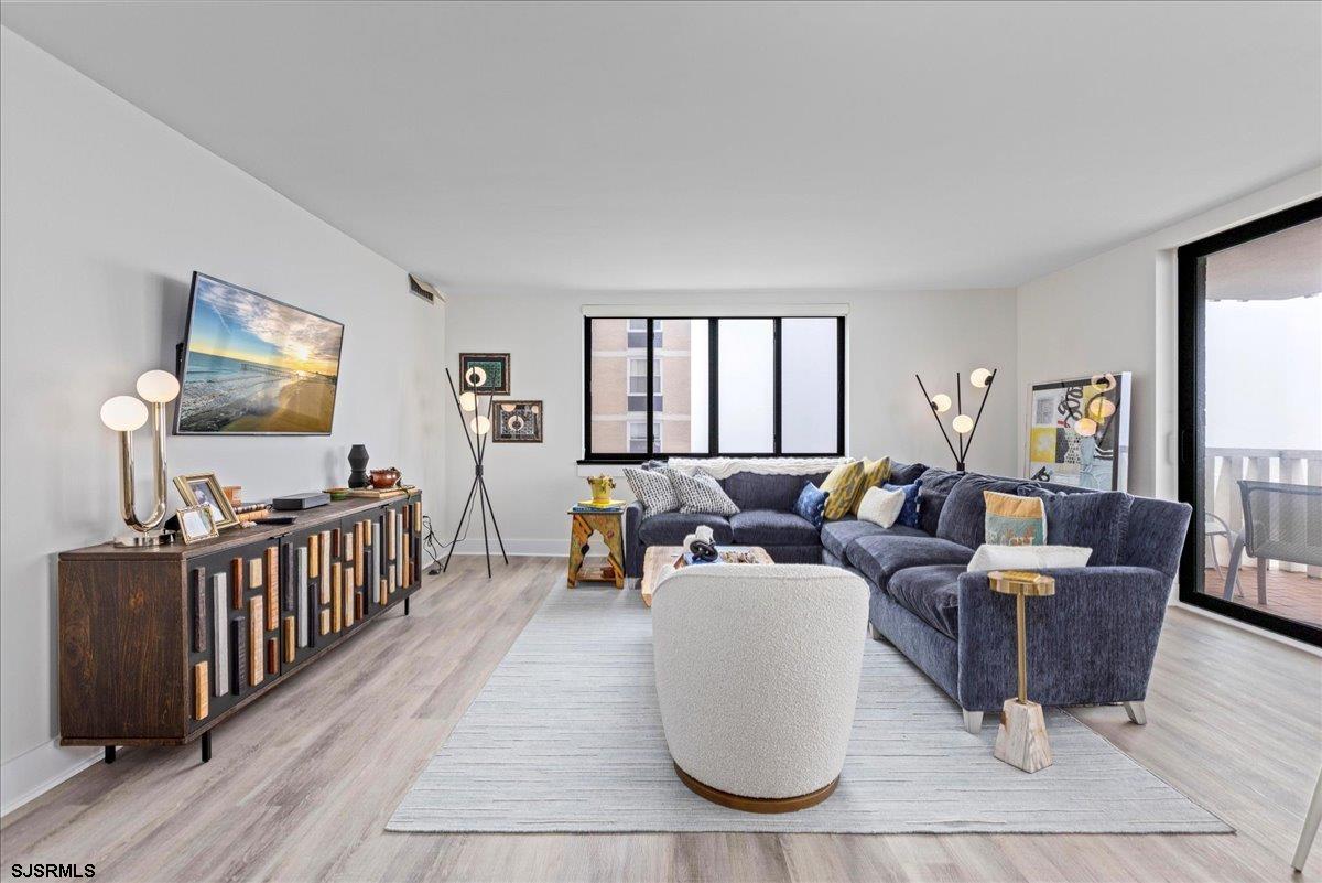 100 S Berkley Unit: 12N