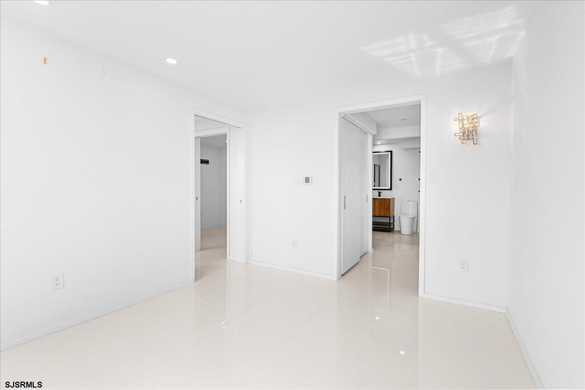 9600 Atlantic Ave Unit: 913