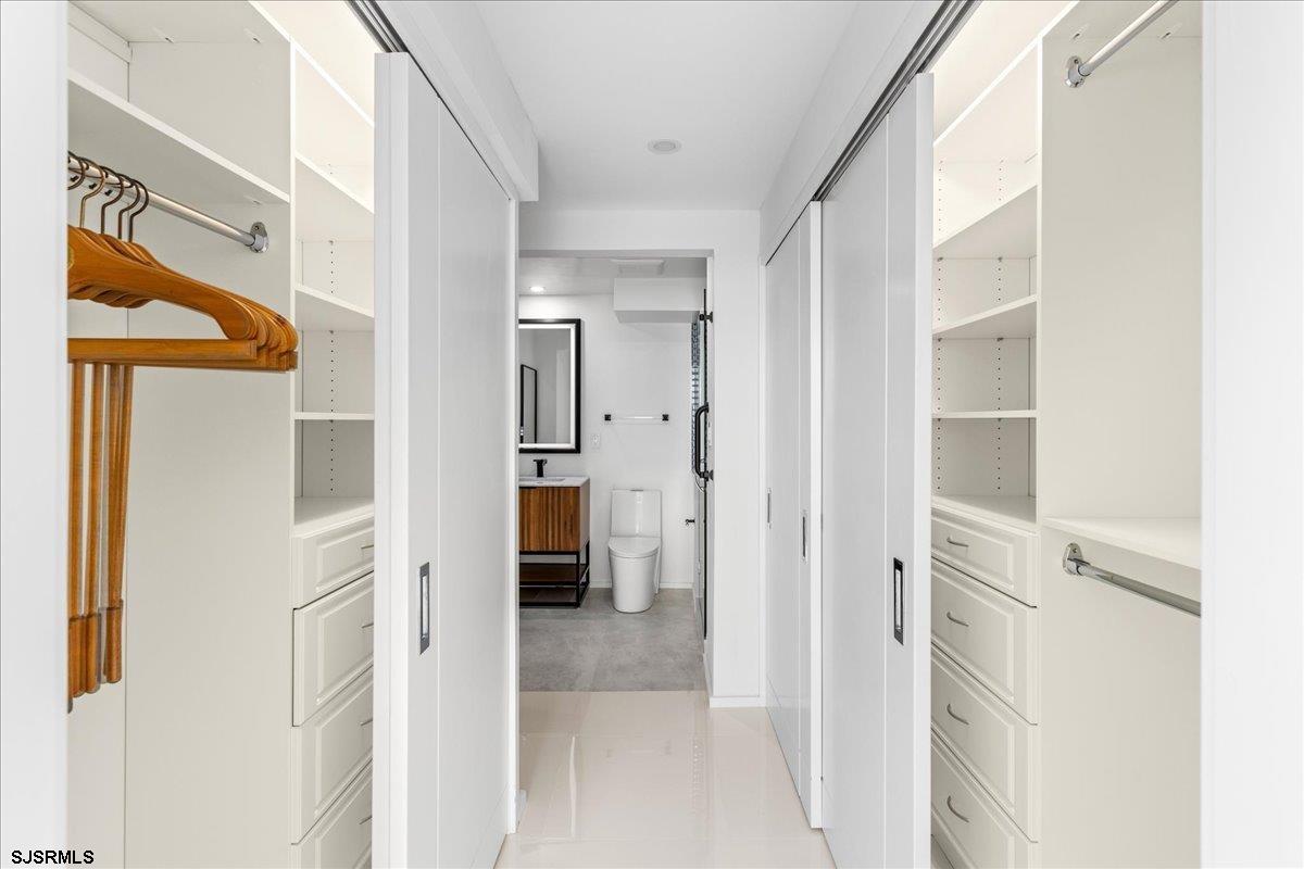 9600 Atlantic Ave Unit: 913