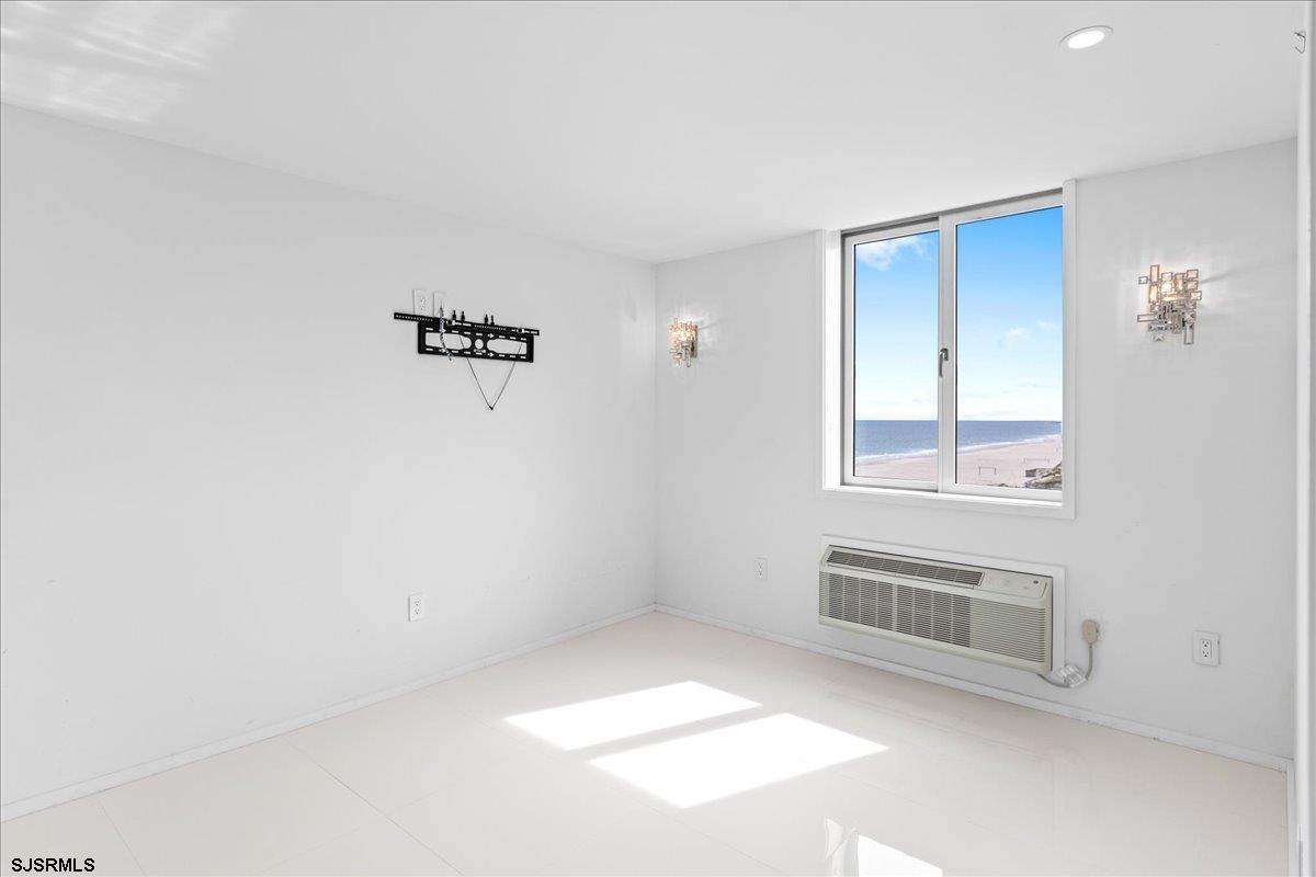 9600 Atlantic Ave Unit: 913