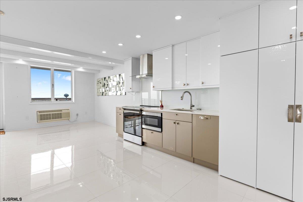 9600 Atlantic Ave Unit: 913