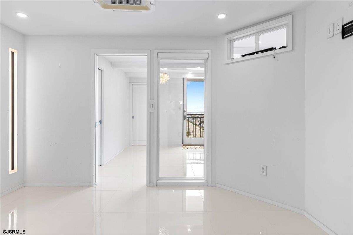 9600 Atlantic Ave Unit: 913
