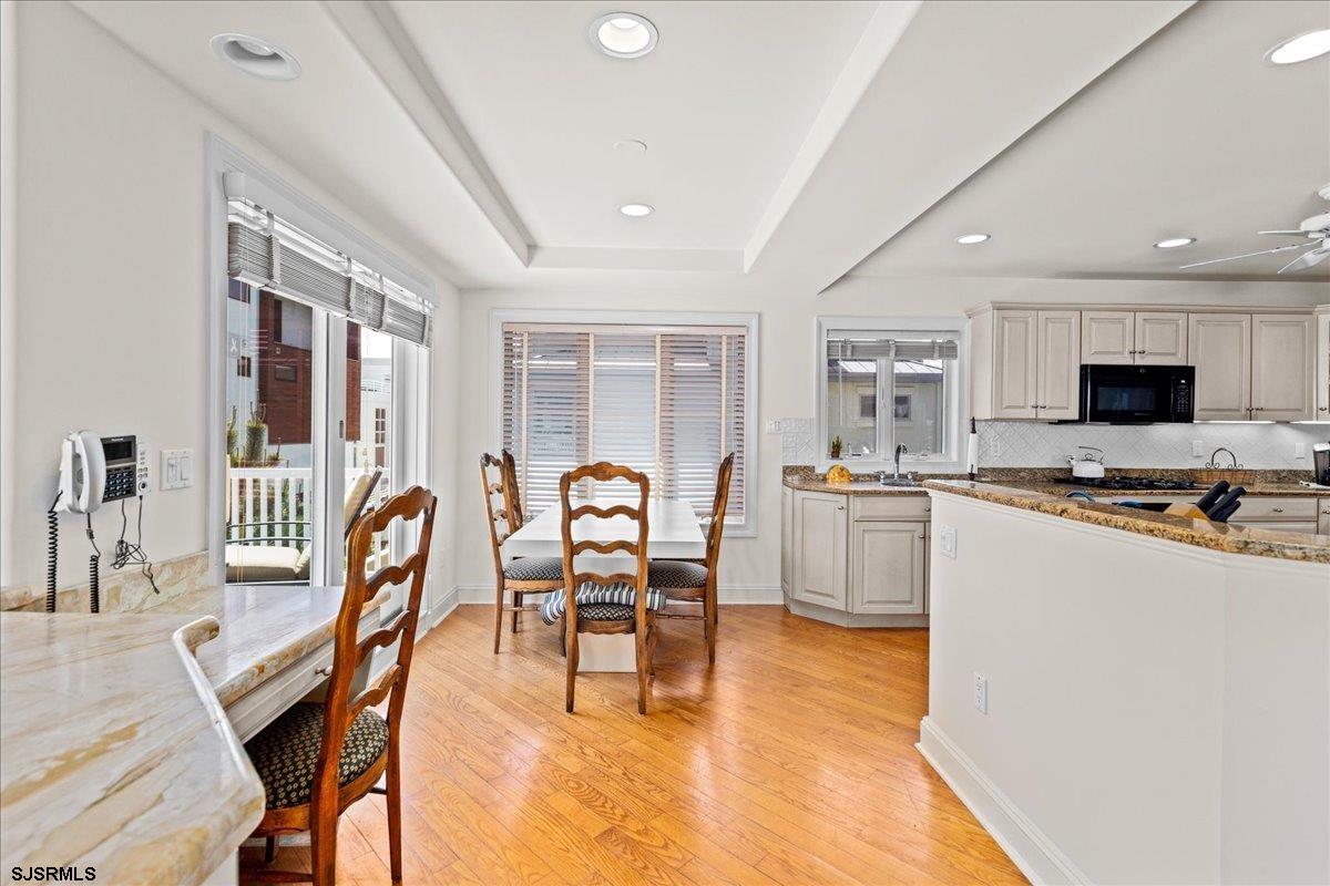102 S 32nd Ave