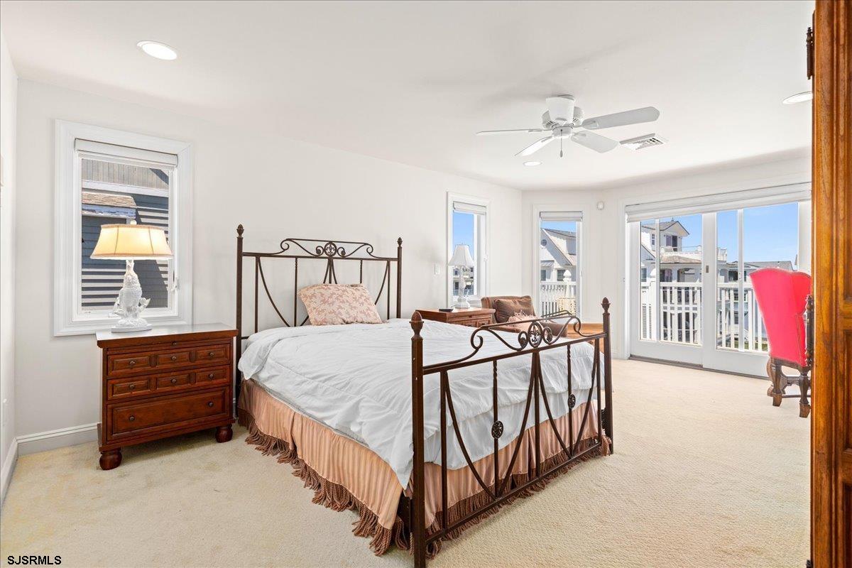 102 S 32nd Ave