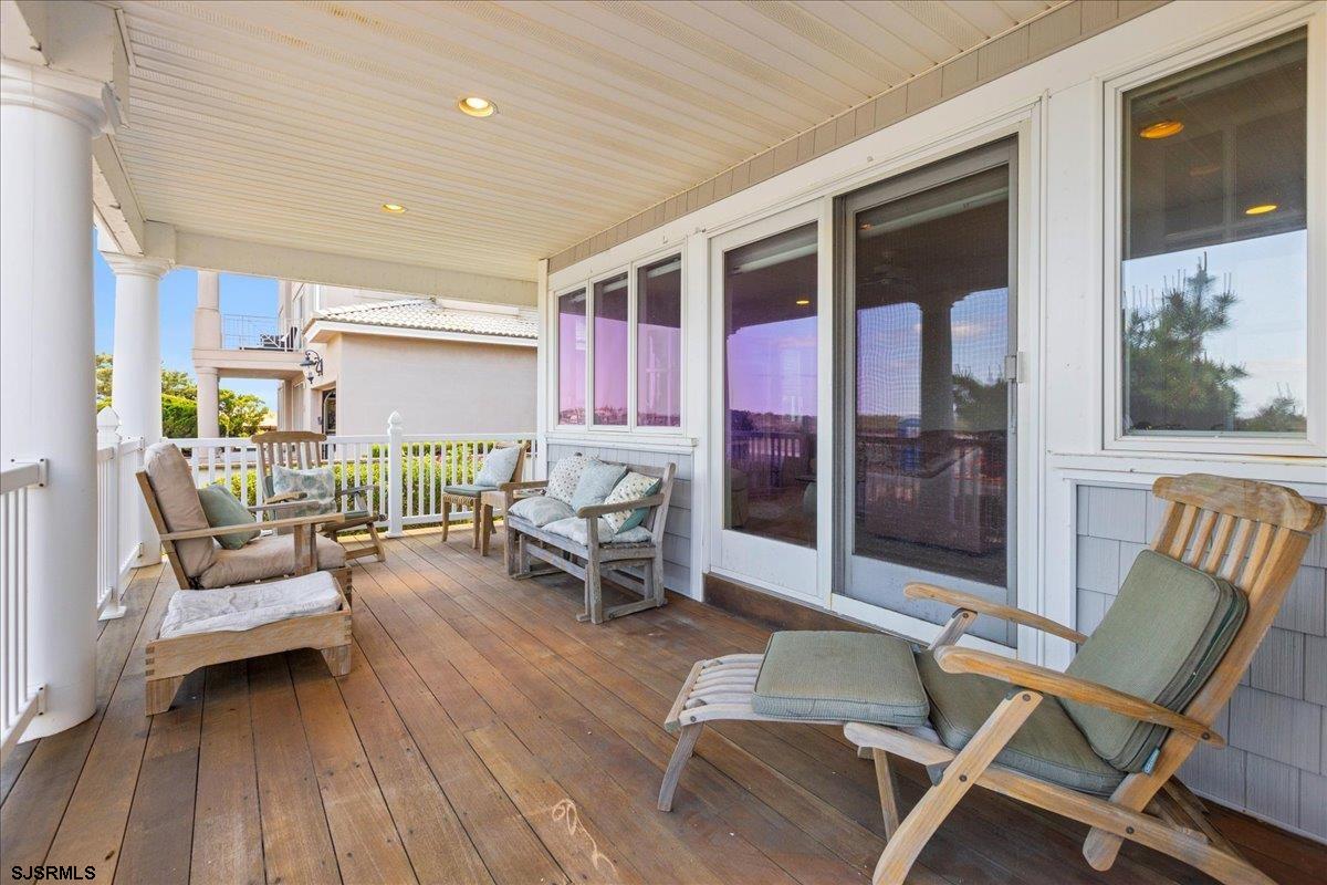 102 S 32nd Ave