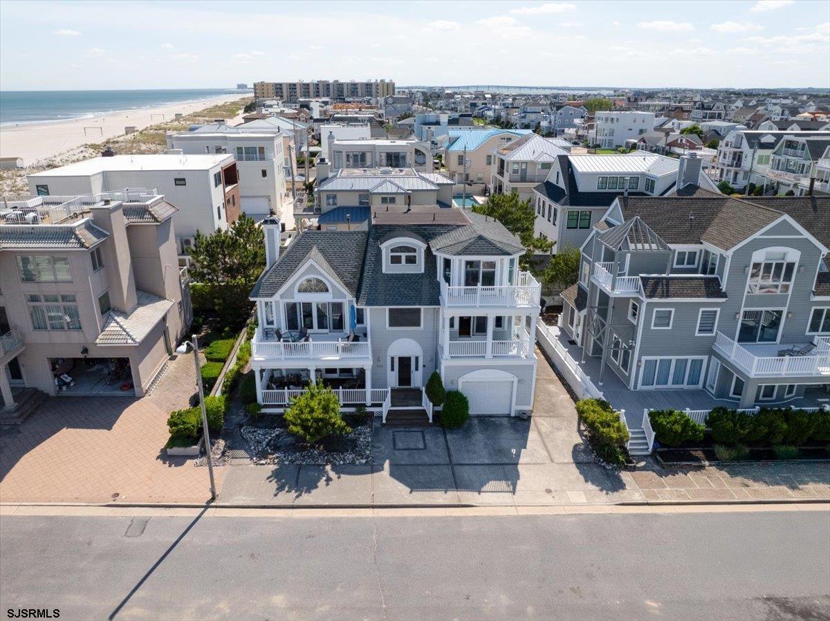 102 S 32nd Ave