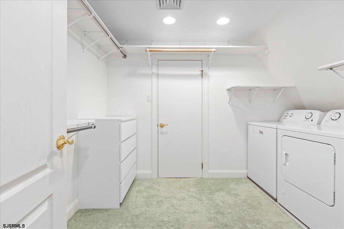 102 S 32nd Ave