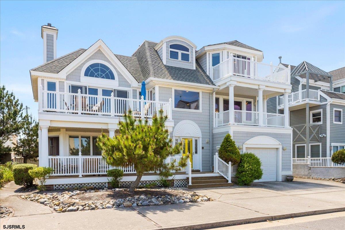 102 S 32nd Ave