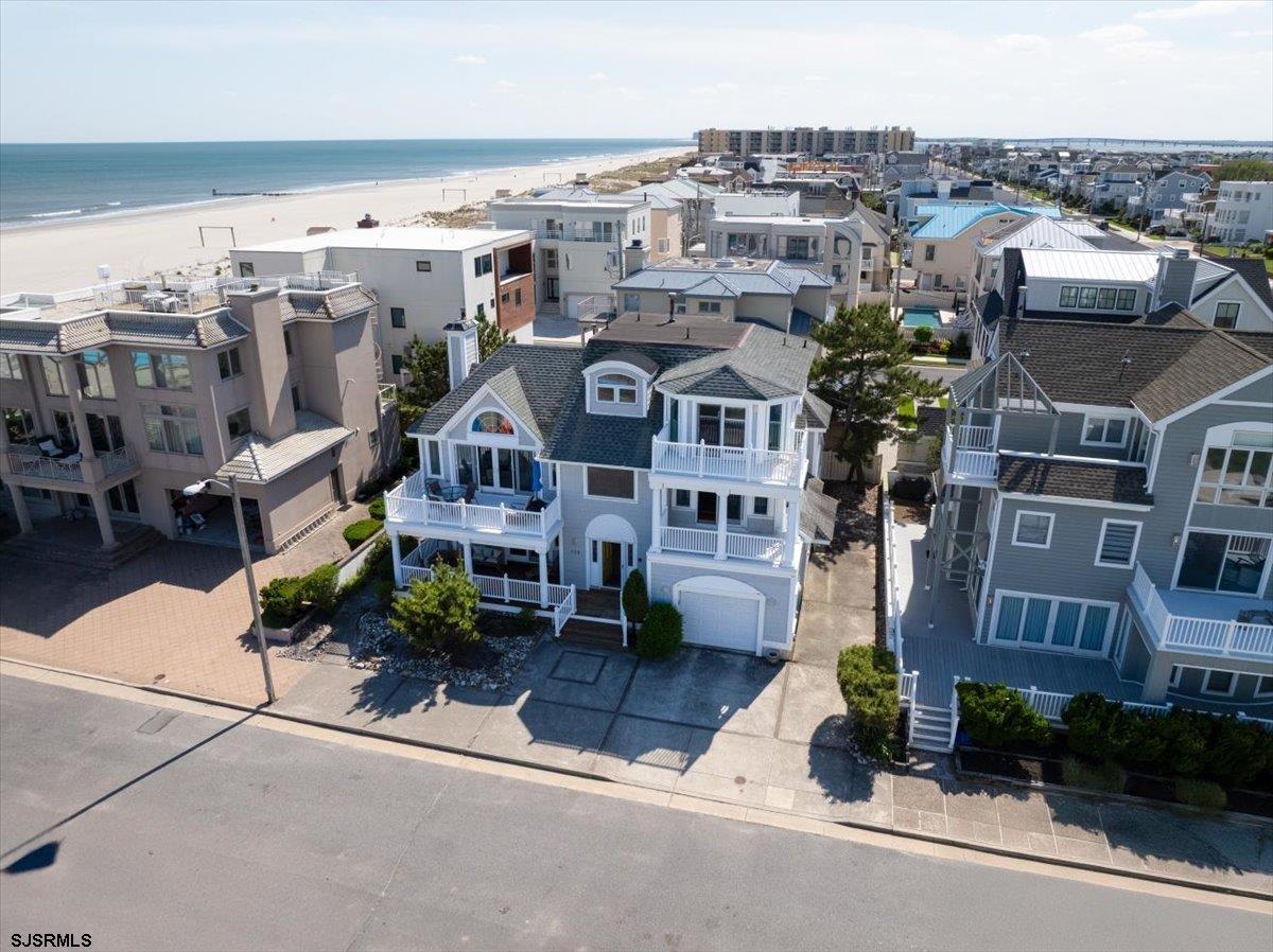 102 S 32nd Ave