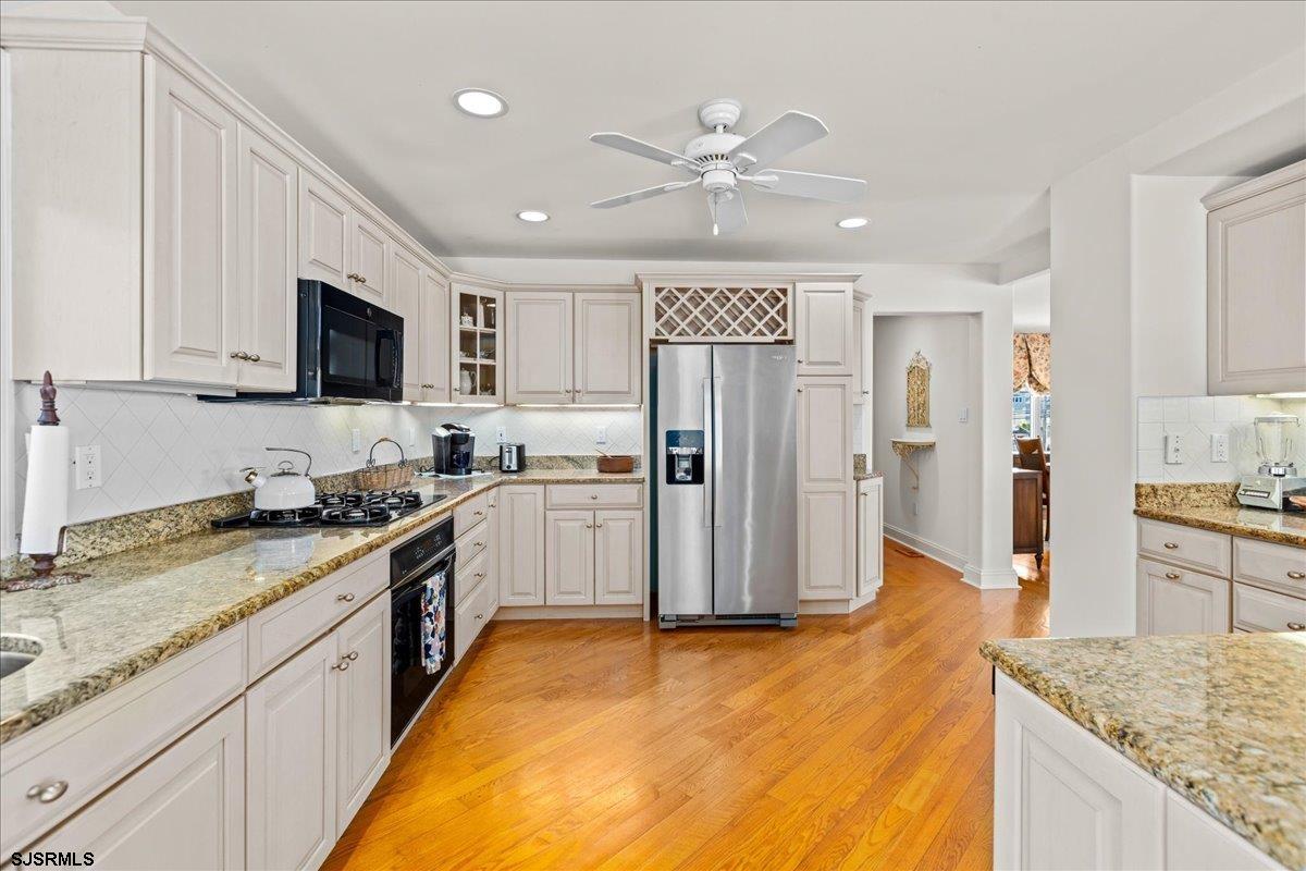 102 S 32nd Ave