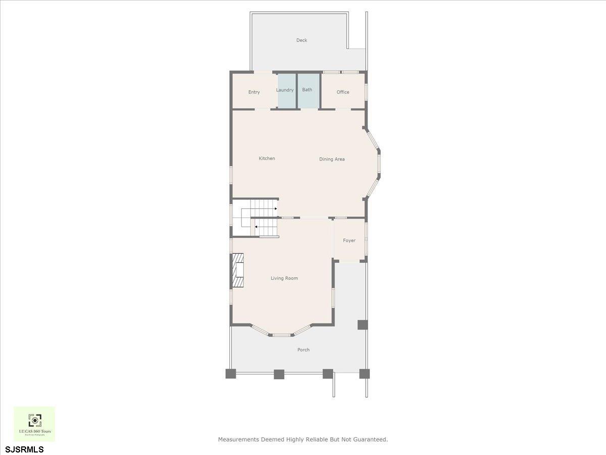 7 N Surrey Ave