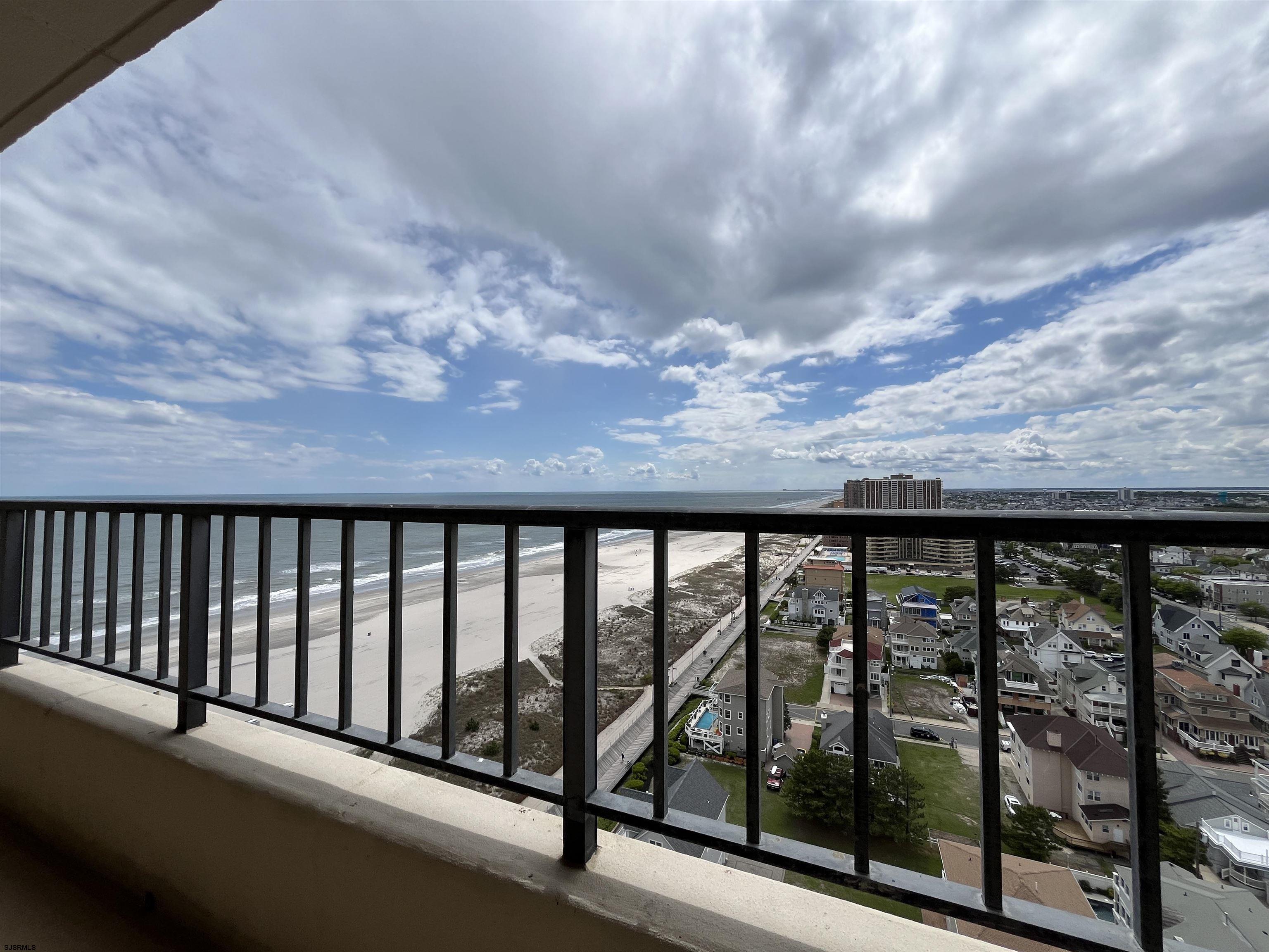 3851 Boardwalk Unit: 1908