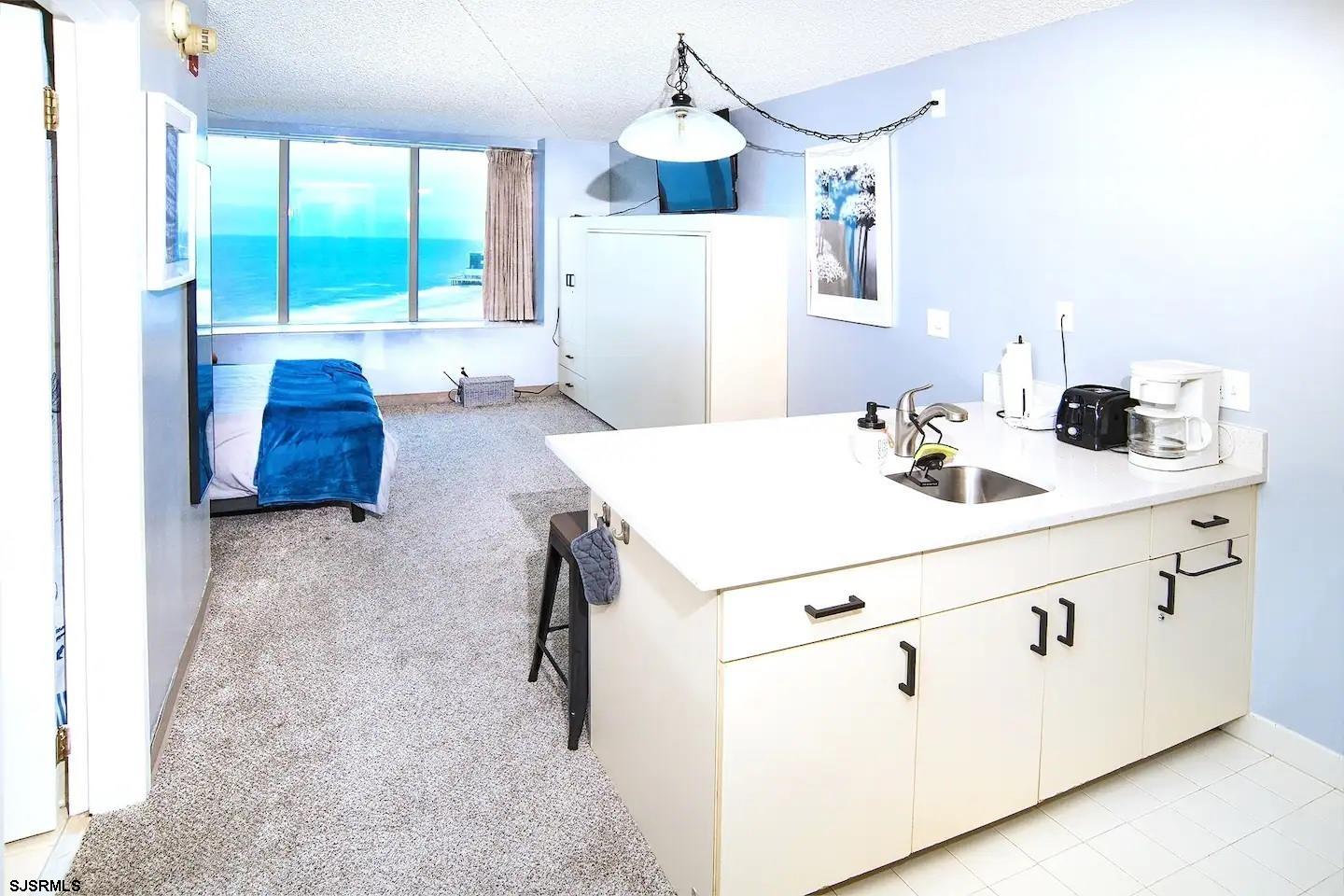 1515 Boardwalk Unit: 1708