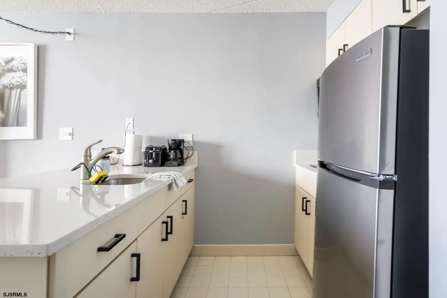 1515 Boardwalk Unit: 1708