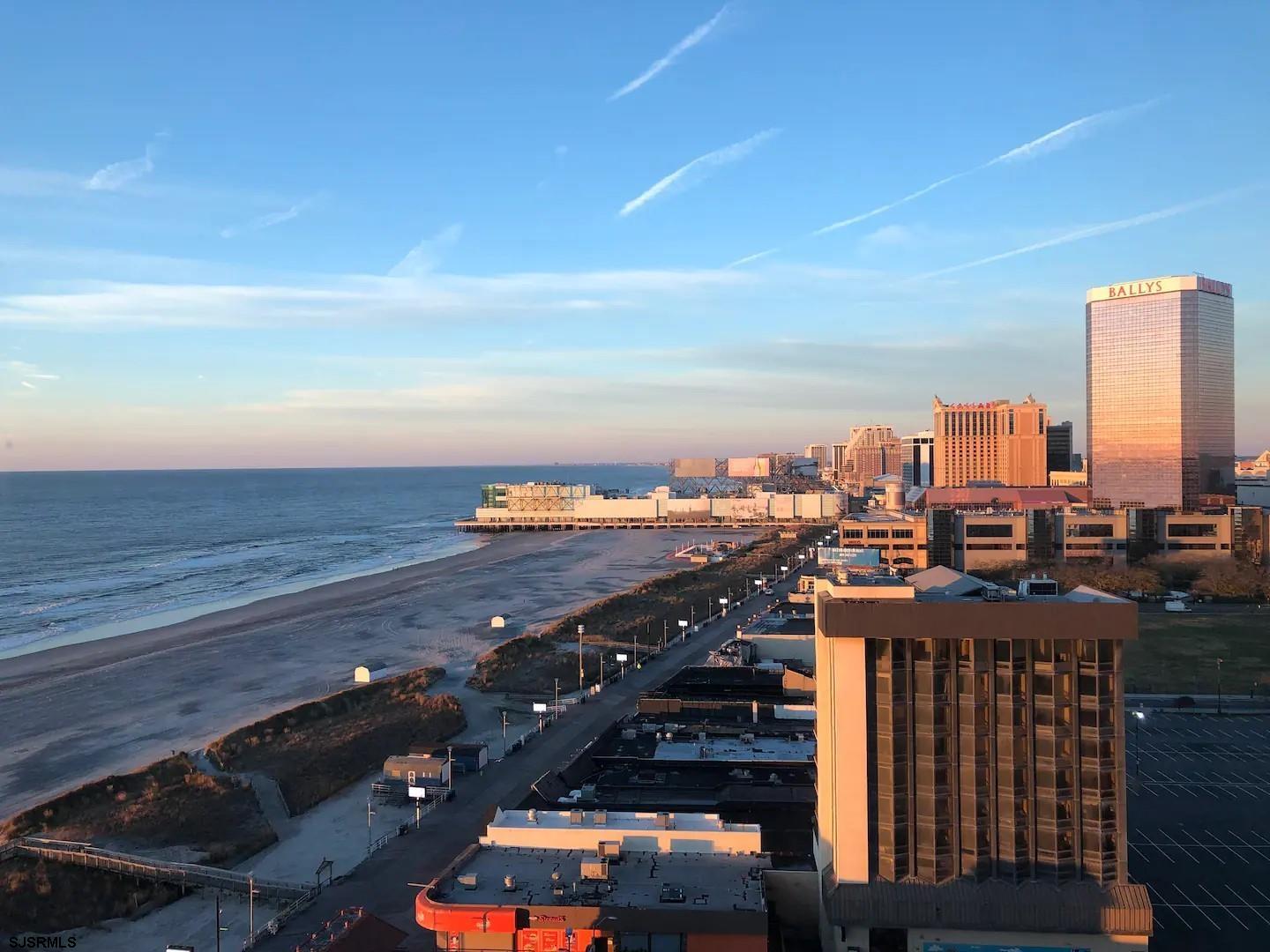 1515 Boardwalk Unit: 1708