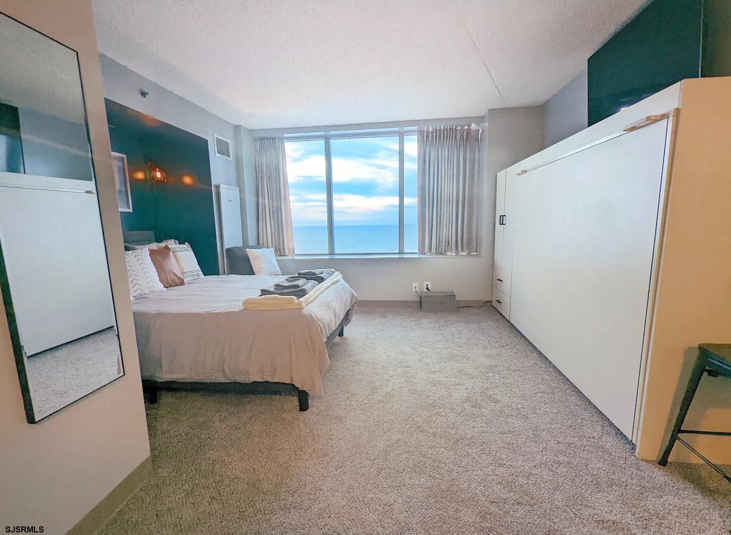 1515 Boardwalk Unit: 1708